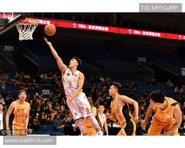 顶级球员引领赛季风潮各大俱乐部竞争愈加激烈冠军之路充满挑战与希望